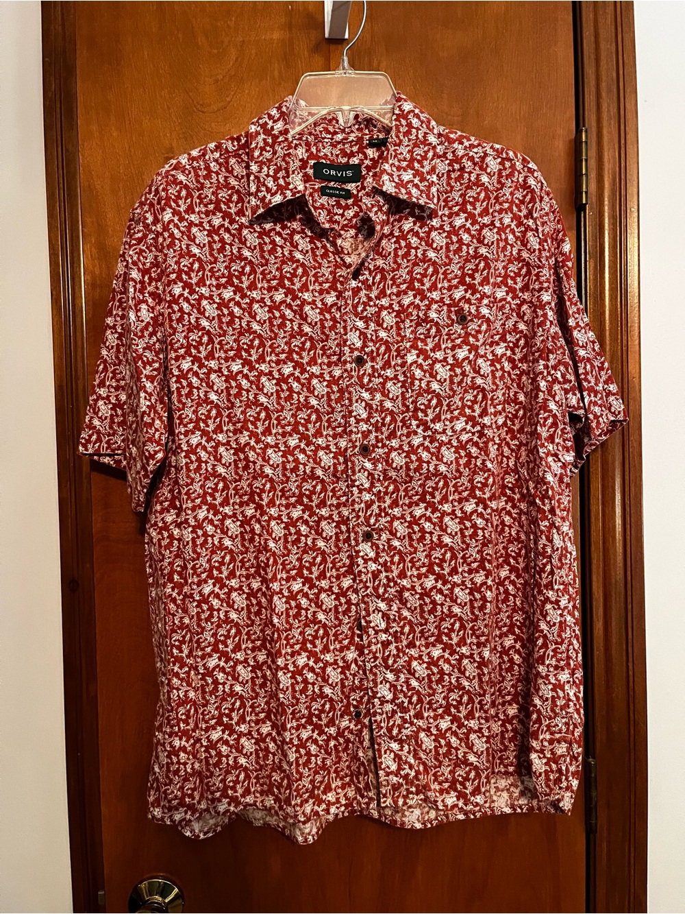 Orvis Men's Red and White Short-Sleeve Button-Down Shirt